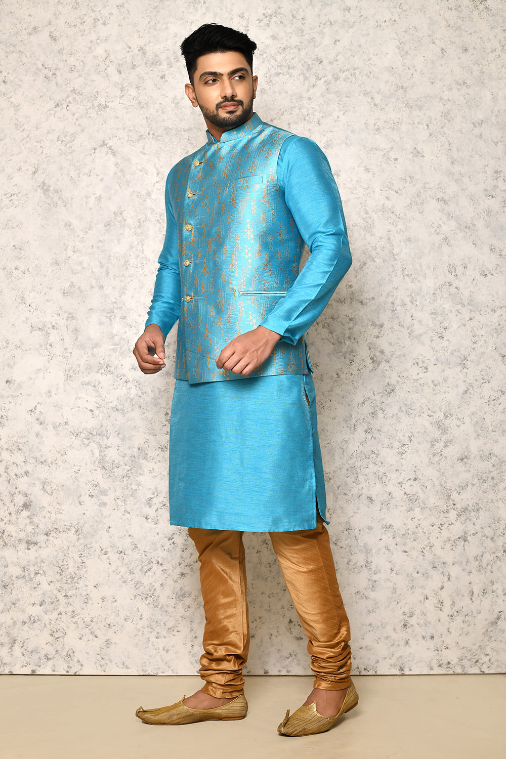 Firoza Colour Jacquard Fabric With Pattern Work Jacket Set